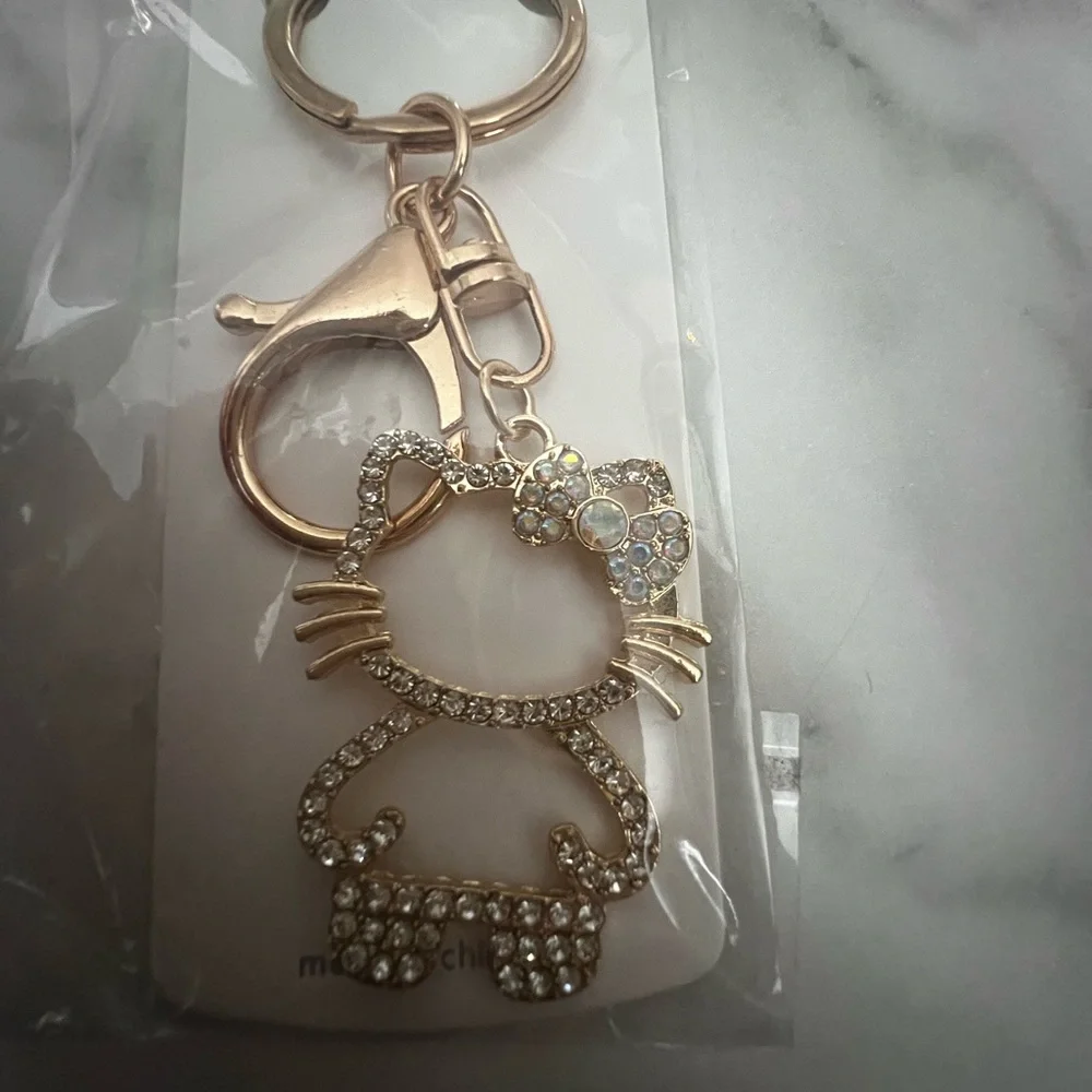 Gold hello kitty Cat Keychain with Crystals